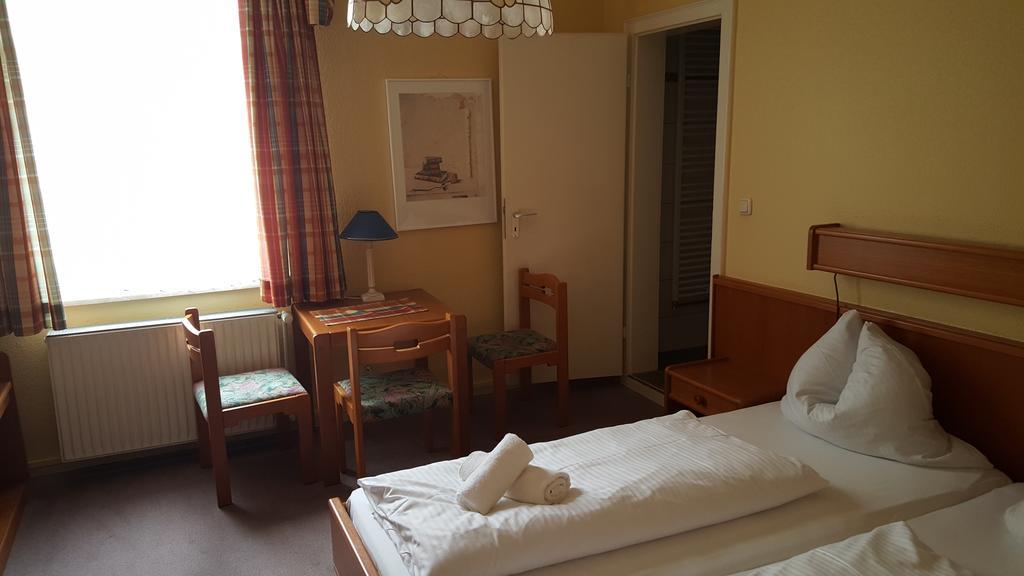 Hotel Ratskeller ลุโชว์ ห้อง รูปภาพ